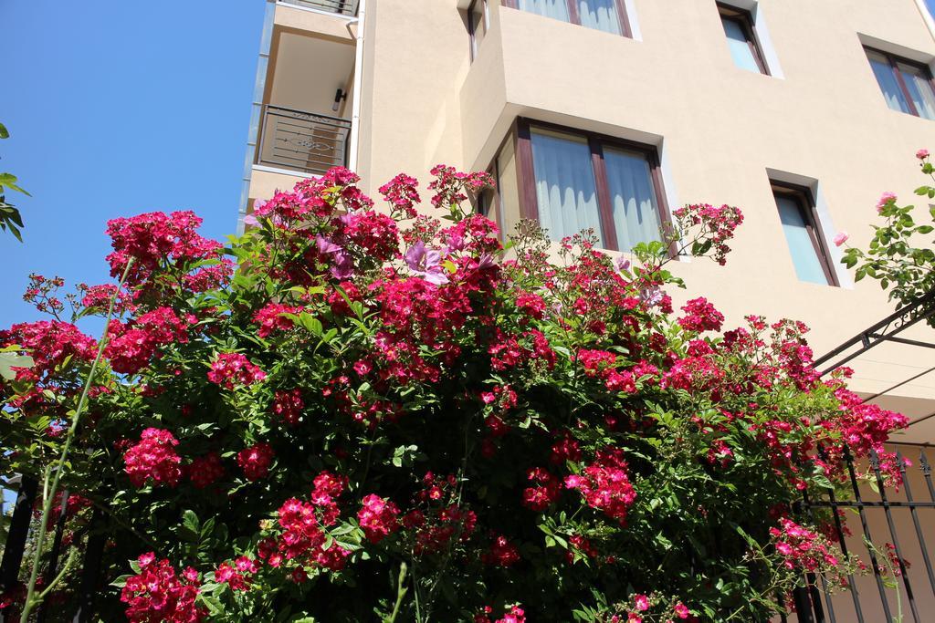 Flowers Apartments Nessebar Extérieur photo